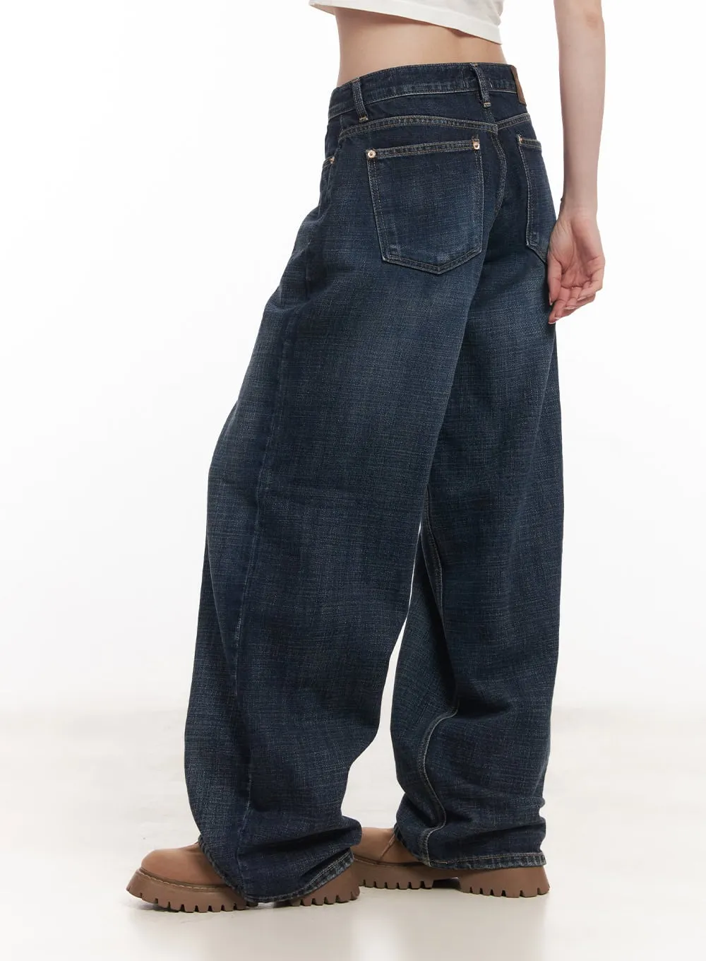 Annie Washed Wide-Leg Jeans CM518