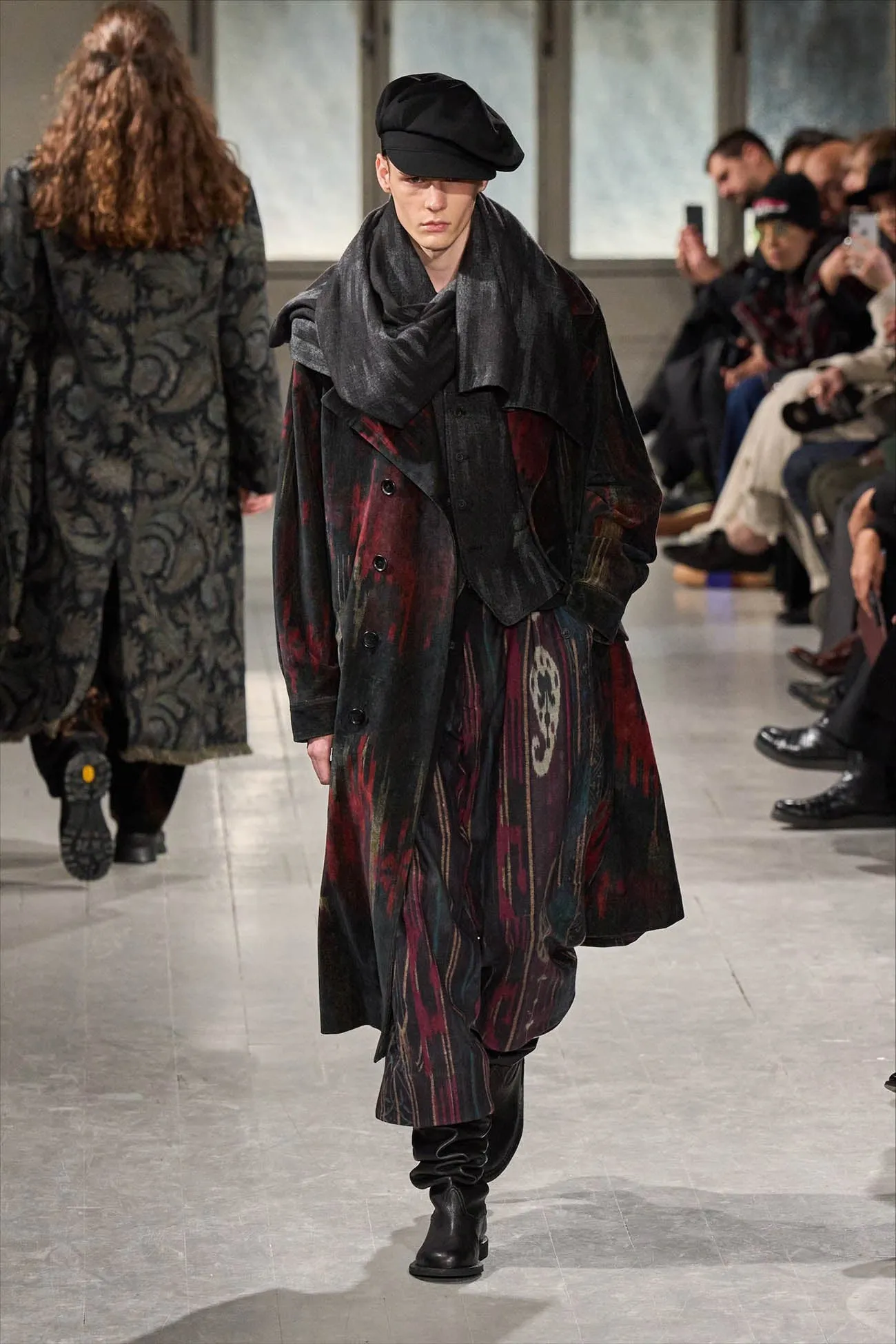 BLACK, RED AND GREEN ABSTRACT PRINT COAT